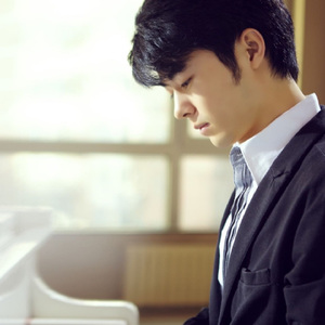 穿着婚纱被强奸新娘的三级片
